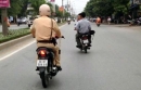 Hình ảnh CSGT được cho là Nguyễn Ngọc Hoàng đuổi theo xe máy của 2 anh Ngọc, Kỷ.